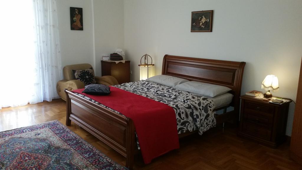 Lian Room B&B Caserta Exteriör bild